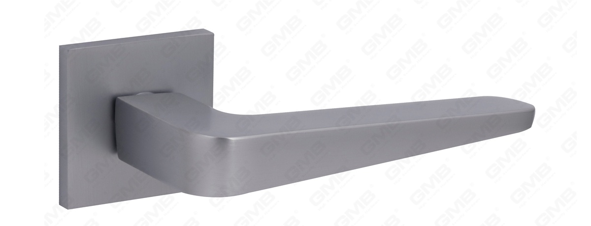 POIGN&Eacute;E EN ALUMINIUM_MG_5648