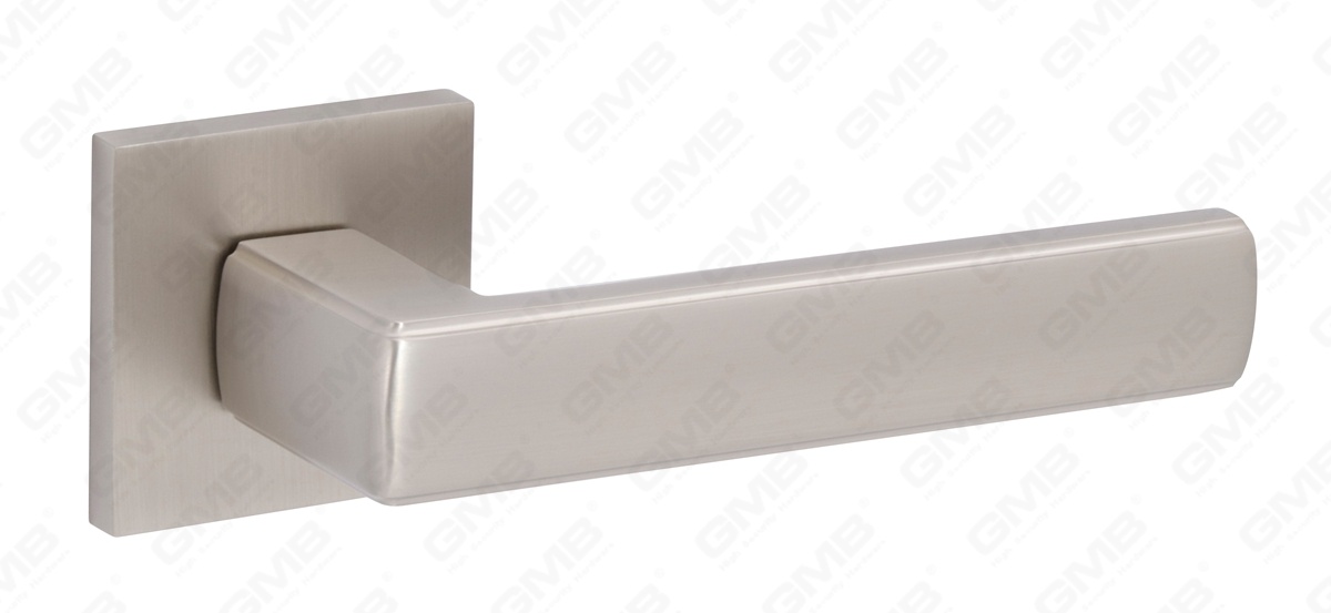 POIGN&Eacute;E EN ALUMINIUM_MG_8238