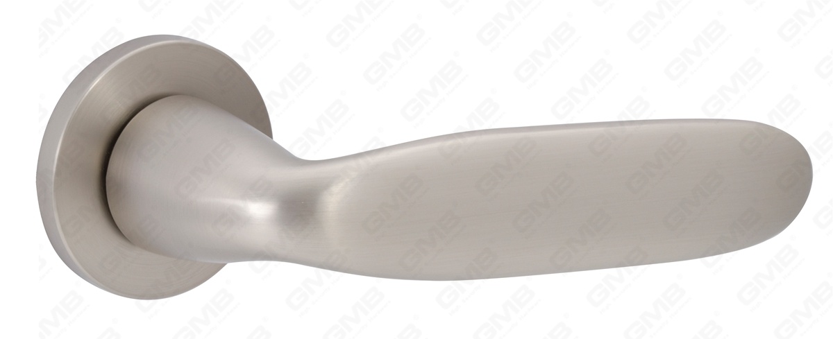 POIGN&Eacute;E EN ALUMINIUM_MG_8215