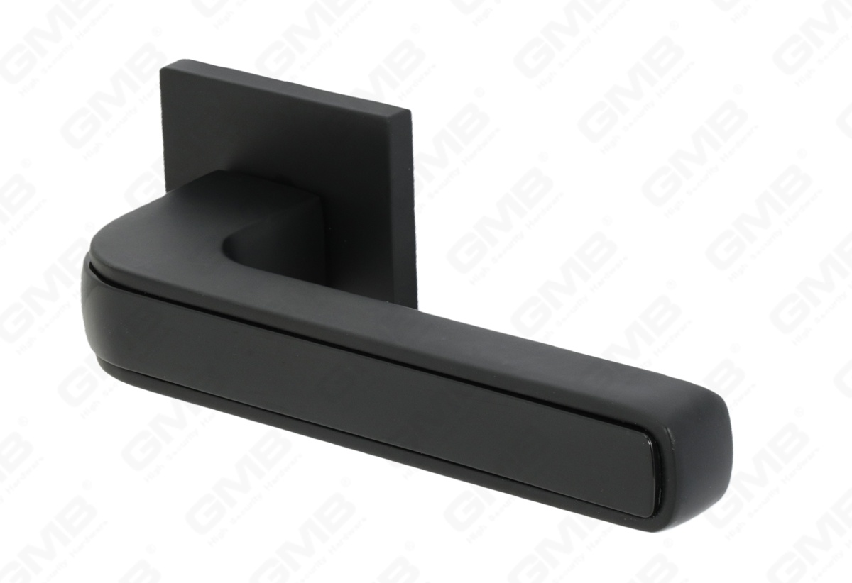 POIGN&Eacute;E EN ALUMINIUM_MG_9431