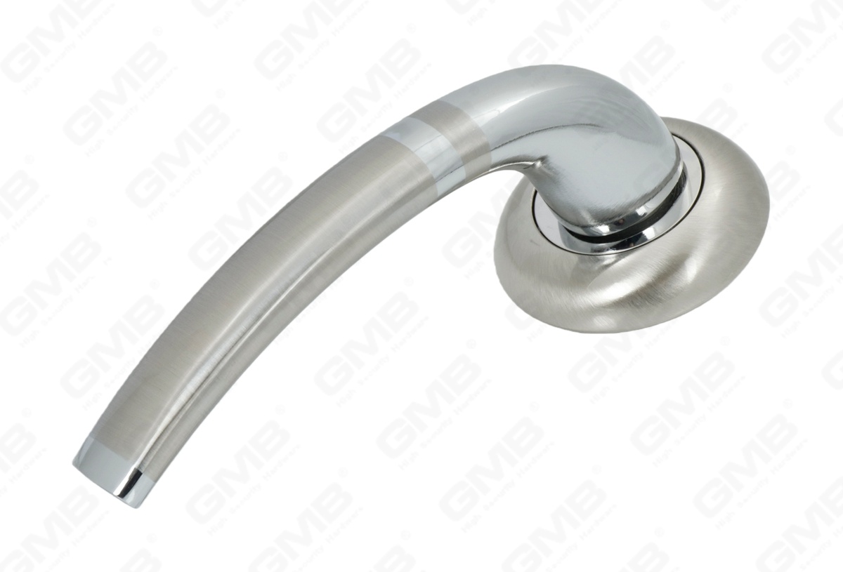 POIGN&Eacute;E EN ALUMINIUM_MG_9885