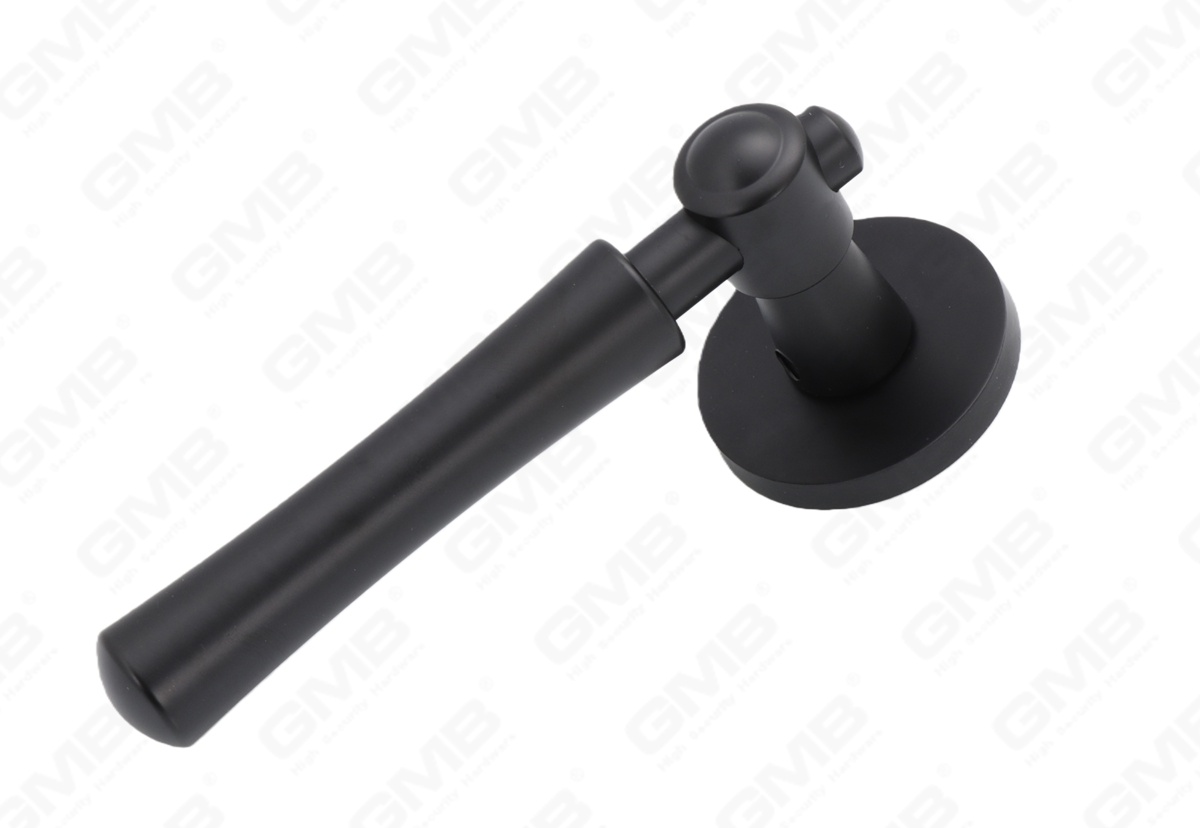 POIGN&Eacute;E EN ALUMINIUM_MG_0417