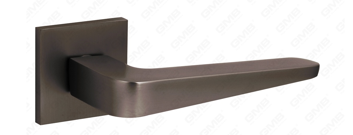 POIGN&Eacute;E EN ALUMINIUM_MG_5648-5