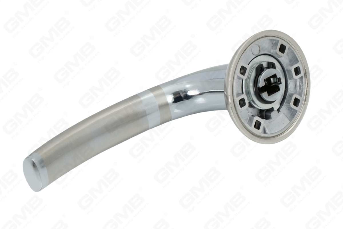 POIGN&Eacute;E EN ALUMINIUM_MG_9886