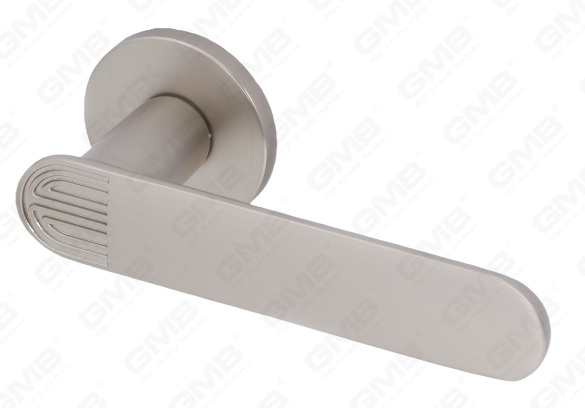 POIGN&Eacute;E EN ALUMINIUM_MG_8213