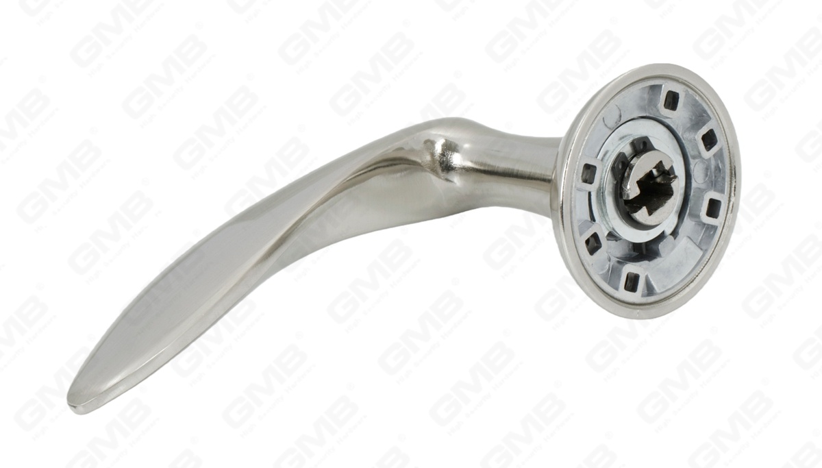 POIGN&Eacute;E EN ALUMINIUM_MG_9746