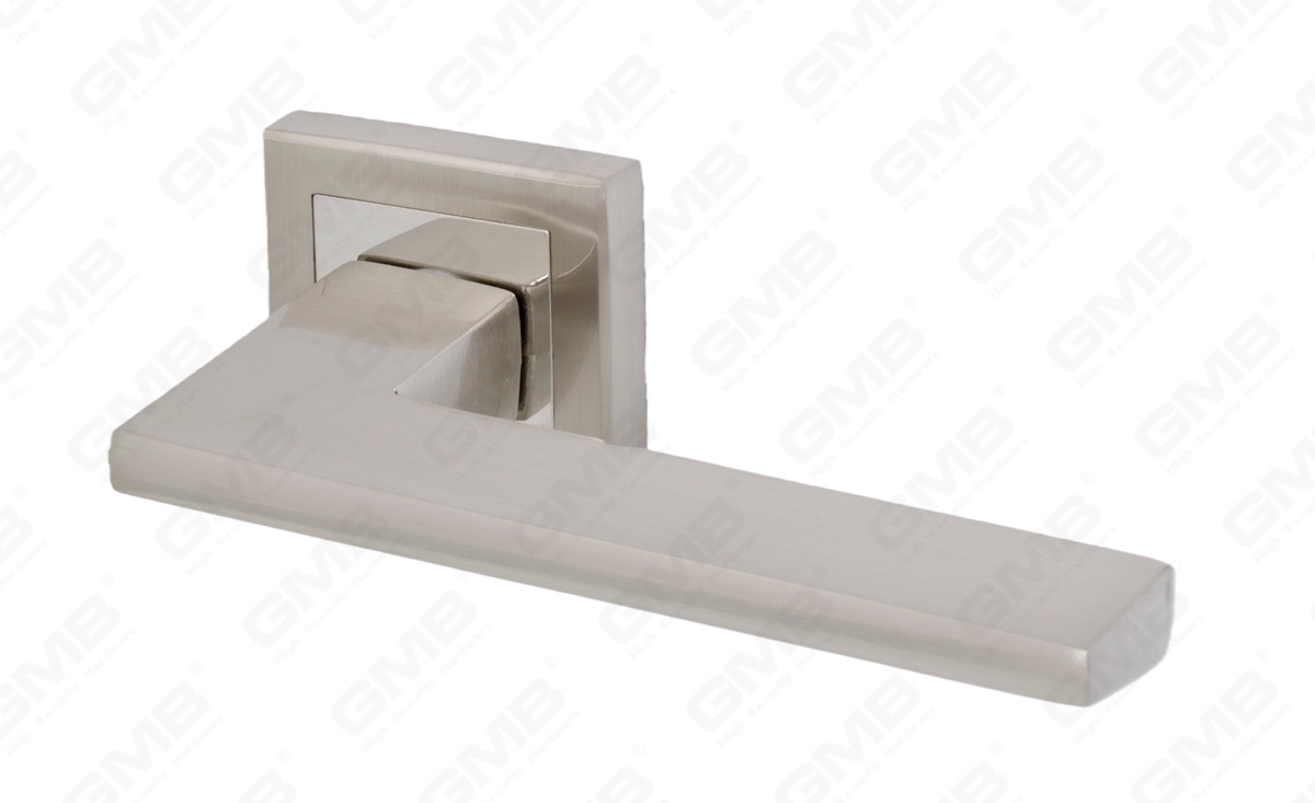 POIGN&Eacute;E EN ALUMINIUM_MG_2005