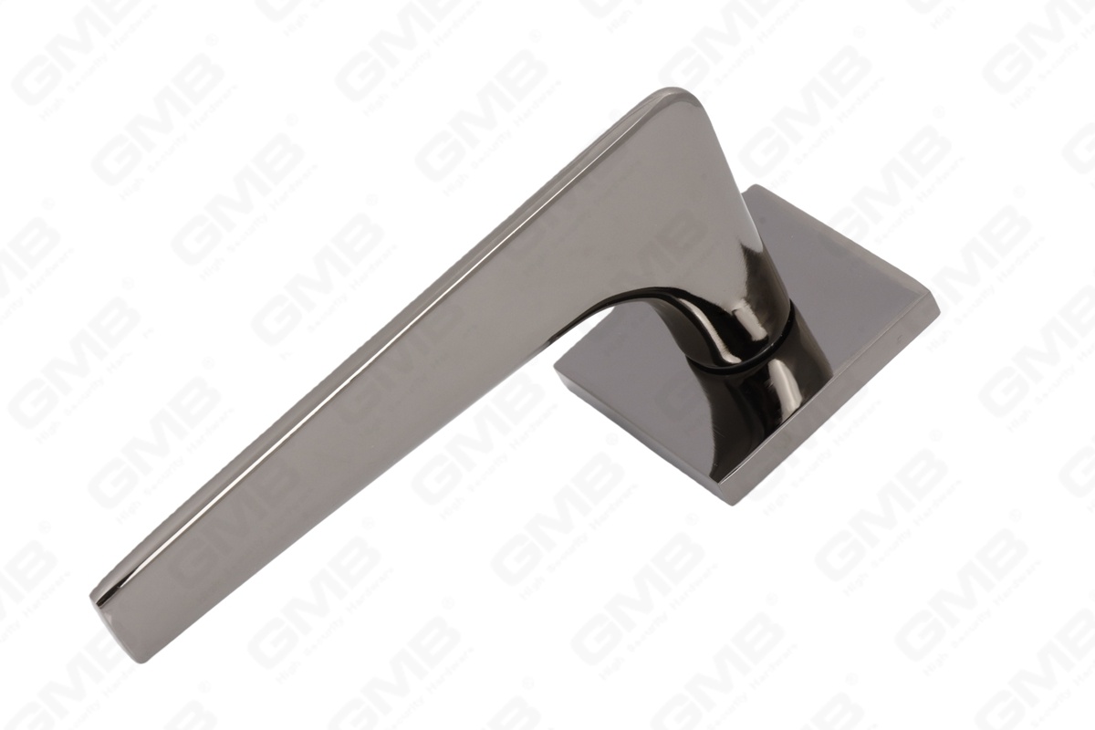 POIGN&Eacute;E EN ALUMINIUM_MG_5402