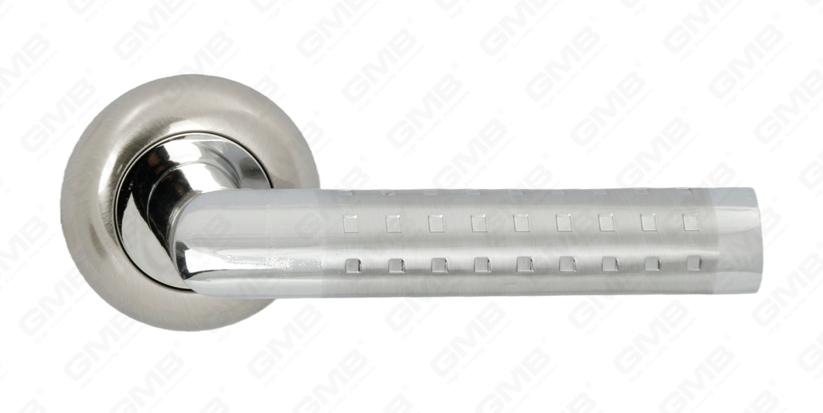 POIGN&Eacute;E EN ALUMINIUM_MG_9717