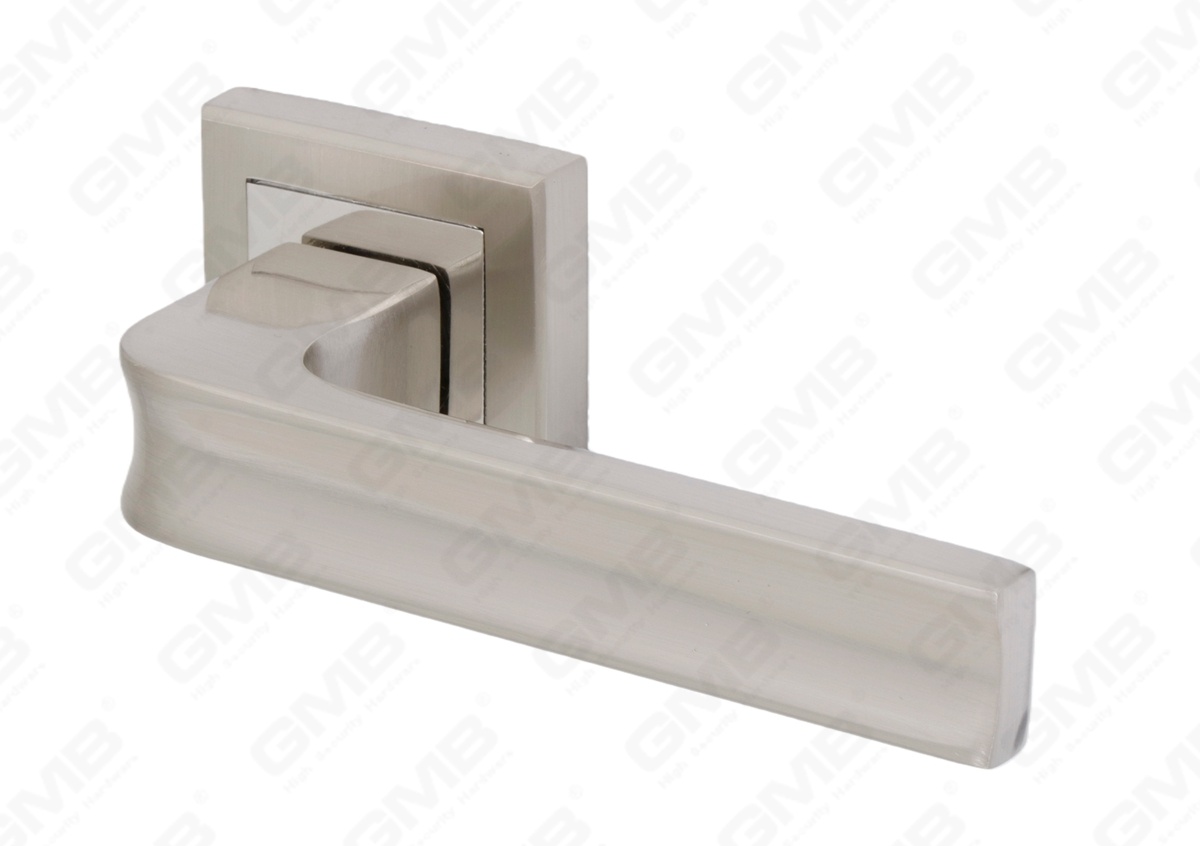 POIGN&Eacute;E EN ALUMINIUM_MG_1991