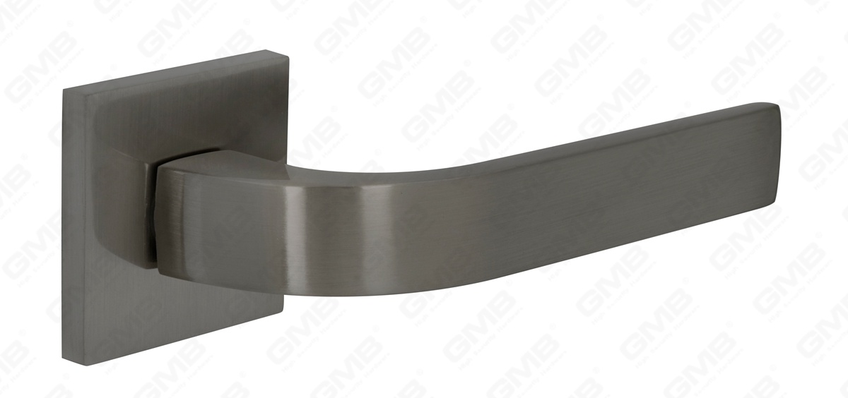 POIGN&Eacute;E EN ALUMINIUM_MG_9225-2