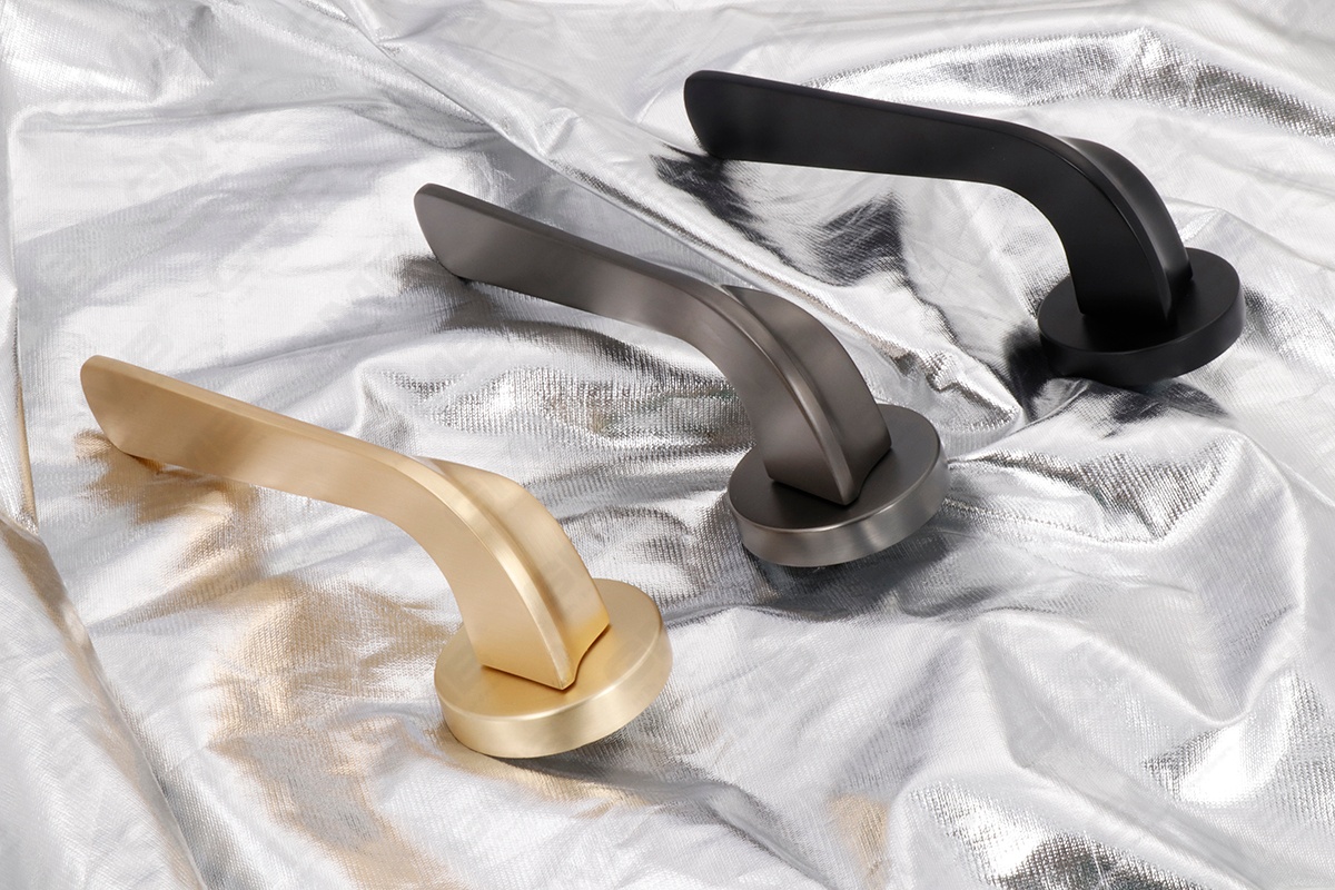 POIGN&Eacute;E EN ALLIAGE DE ZINC Z062402 (1)