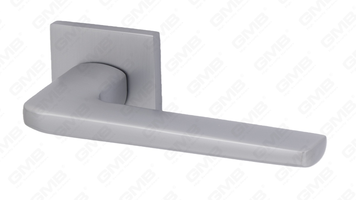 POIGN&Eacute;E EN ALUMINIUM_MG_5338