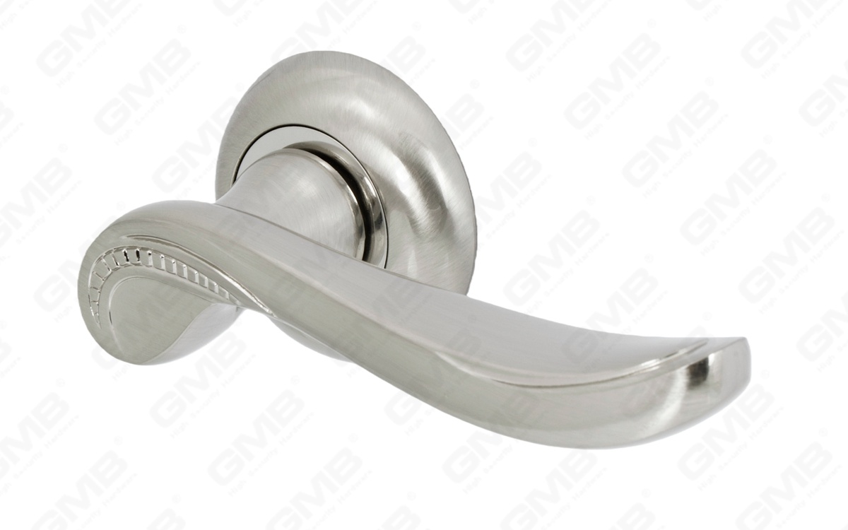 POIGN&Eacute;E EN ALUMINIUM_MG_9826