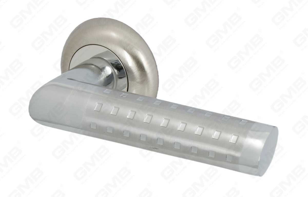 POIGN&Eacute;E EN ALUMINIUM_MG_9728