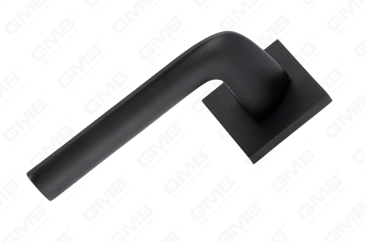 POIGN&Eacute;E EN ALUMINIUM_MG_8527