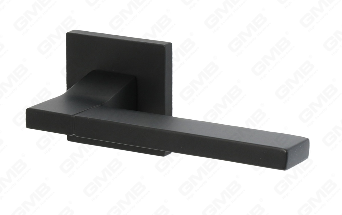 POIGN&Eacute;E EN ALUMINIUM_MG_9346