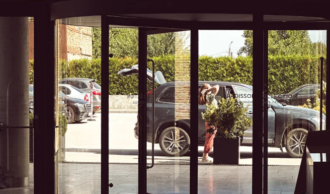 Comment réparer le serrure de porte coulissante en verre?