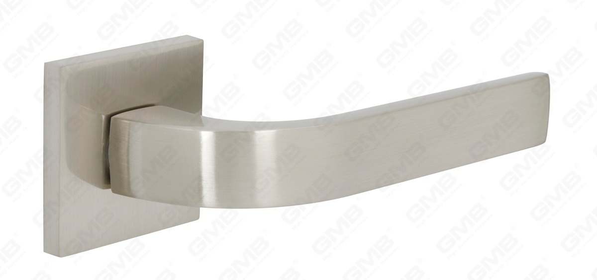 POIGN&Eacute;E EN ALUMINIUM_MG_9225