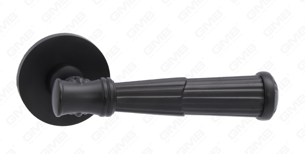 POIGN&Eacute;E EN ALUMINIUM_MG_0423