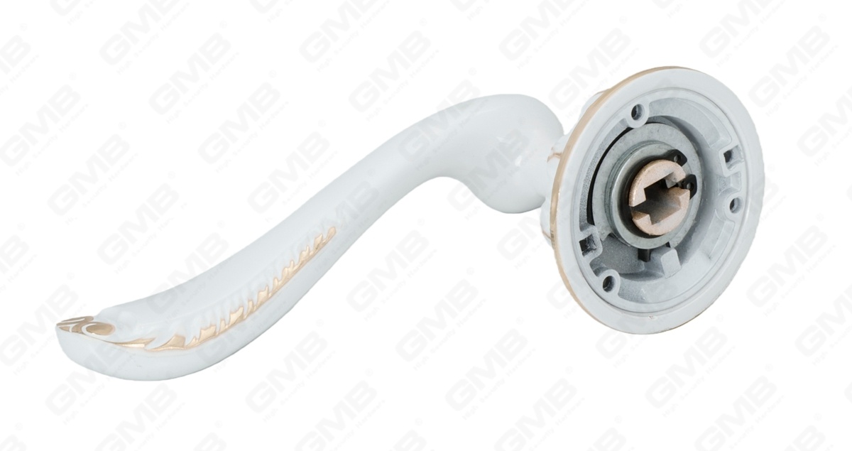 POIGN&Eacute;E EN ALUMINIUM_MG_9923