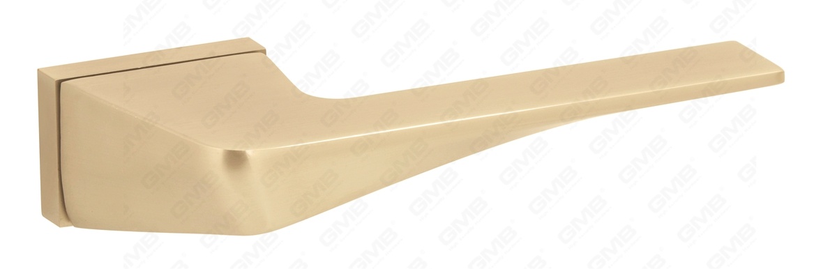 POIGN&Eacute;E EN ALUMINIUM_MG_0392-2