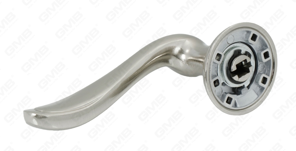 POIGN&Eacute;E EN ALUMINIUM_MG_9830