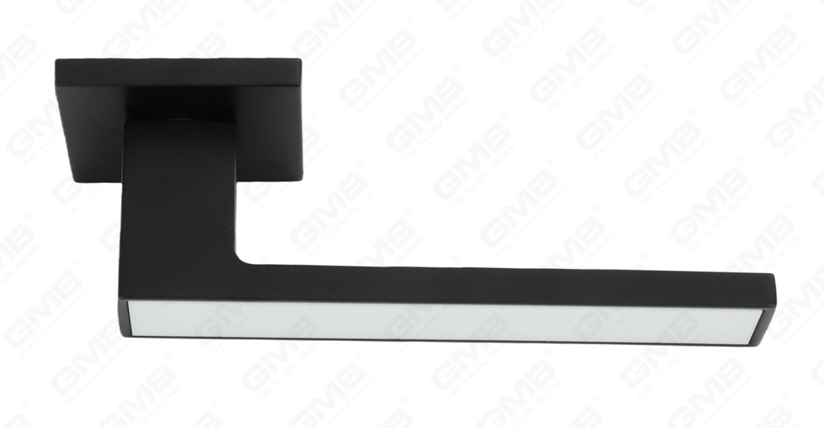 POIGN&Eacute;E EN ALUMINIUM_MG_9412