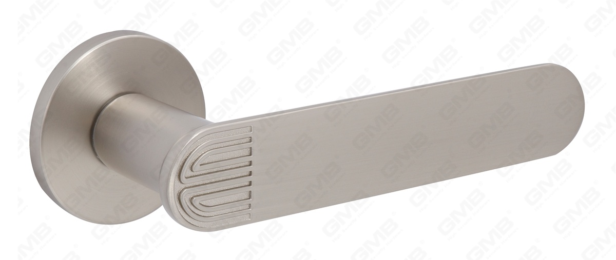 POIGN&Eacute;E EN ALUMINIUM_MG_8205