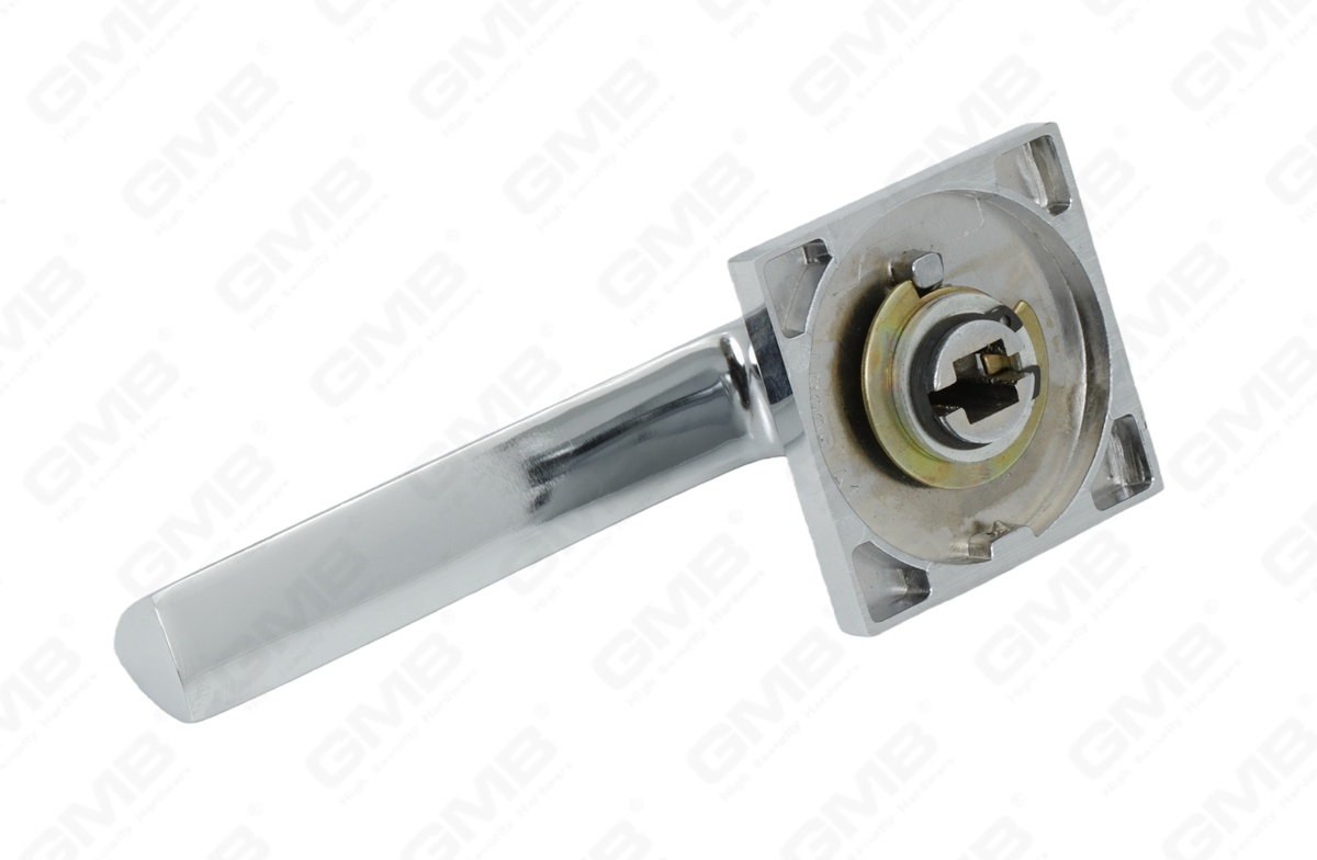 POIGN&Eacute;E EN ALUMINIUM_MG_9662