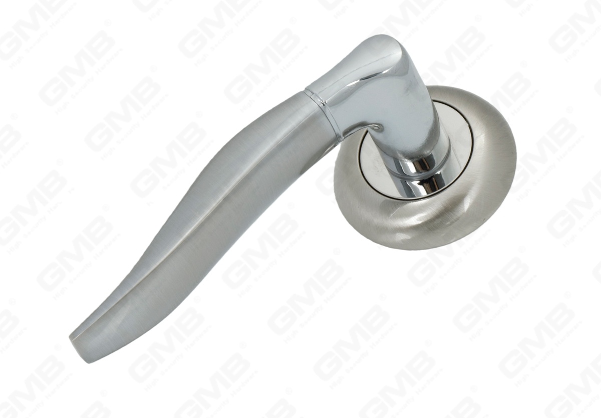 POIGN&Eacute;E EN ALUMINIUM_MG_9815