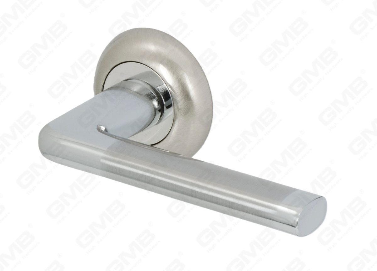 POIGN&Eacute;E EN ALUMINIUM_MG_9762