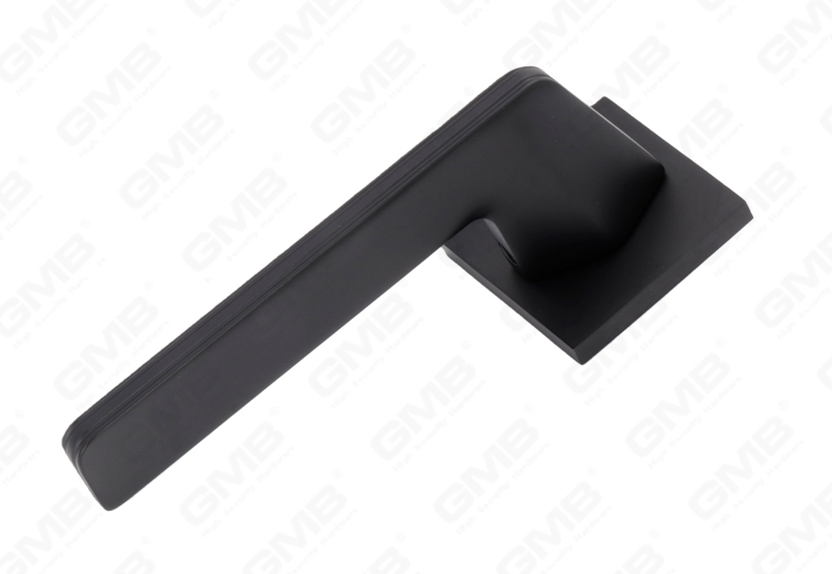 POIGN&Eacute;E EN ALUMINIUM_MG_8423