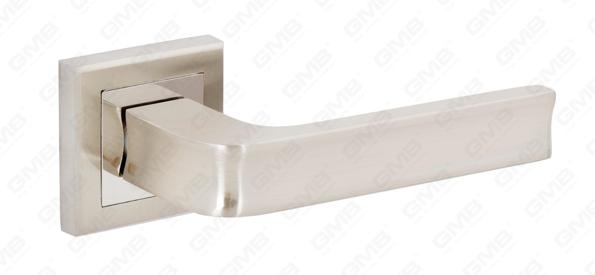 POIGN&Eacute;E EN ALUMINIUM1_MG_1985