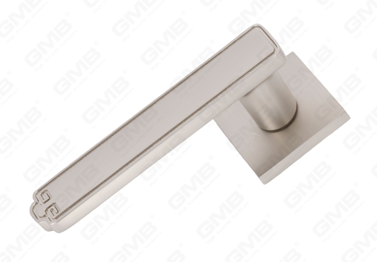 POIGN&Eacute;E EN ALUMINIUM_MG_8235