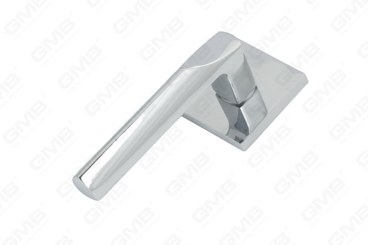 POIGN&Eacute;E EN ALUMINIUM_MG_9659