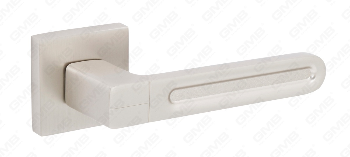 POIGN&Eacute;E EN ALUMINIUM1_MG_2011