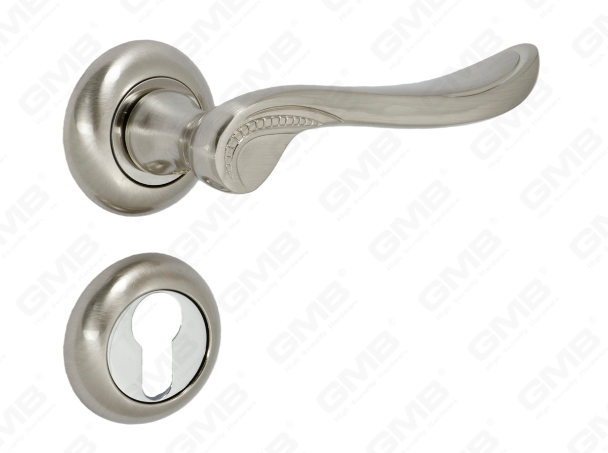 POIGN&Eacute;E EN ALUMINIUM_MG_9848